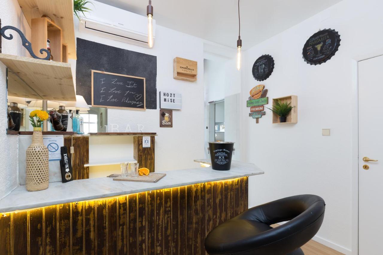 Host Wise - Large Flat W Terrace - Ace Location At Aliados Apartment Porto Luaran gambar