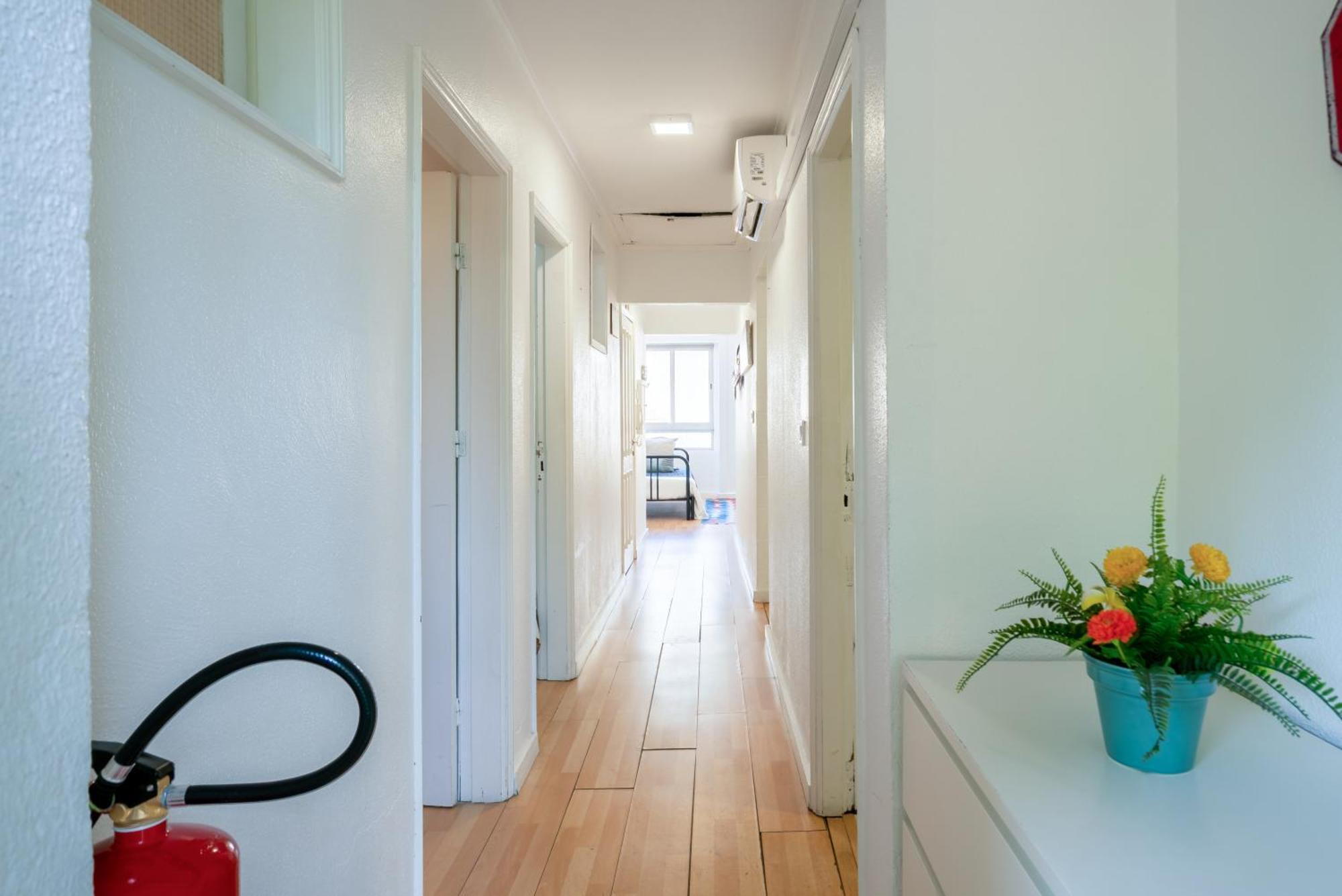 Host Wise - Large Flat W Terrace - Ace Location At Aliados Apartment Porto Luaran gambar