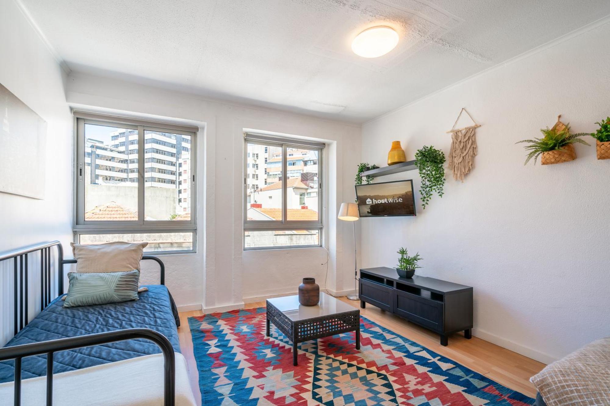 Host Wise - Large Flat W Terrace - Ace Location At Aliados Apartment Porto Luaran gambar