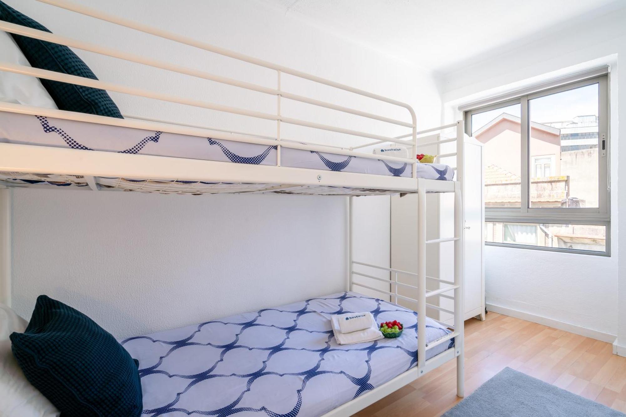 Host Wise - Large Flat W Terrace - Ace Location At Aliados Apartment Porto Luaran gambar
