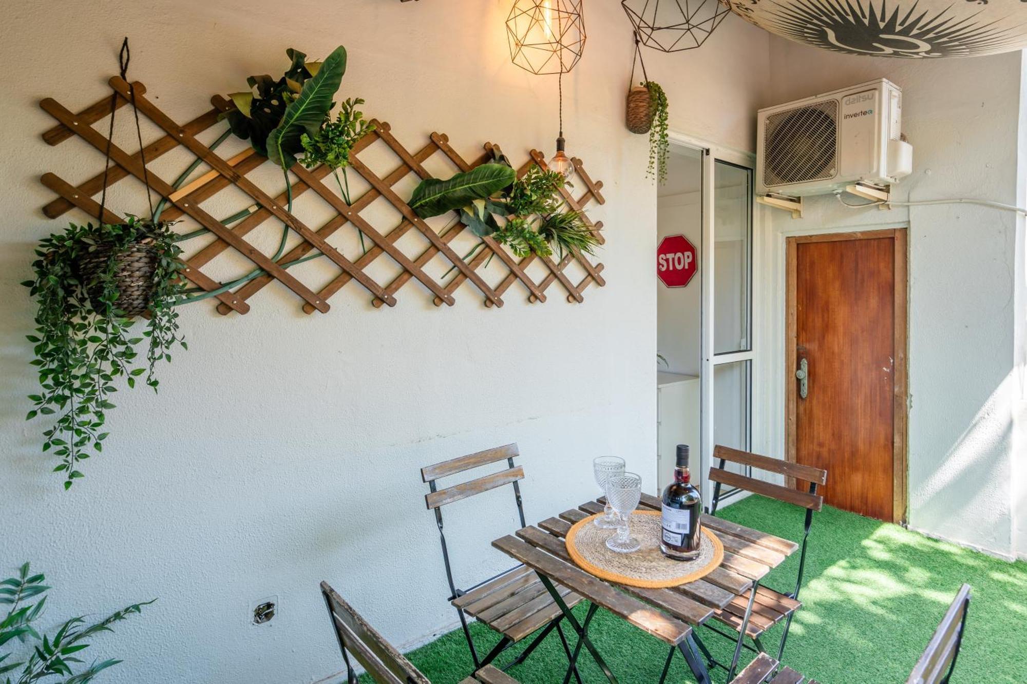 Host Wise - Large Flat W Terrace - Ace Location At Aliados Apartment Porto Luaran gambar