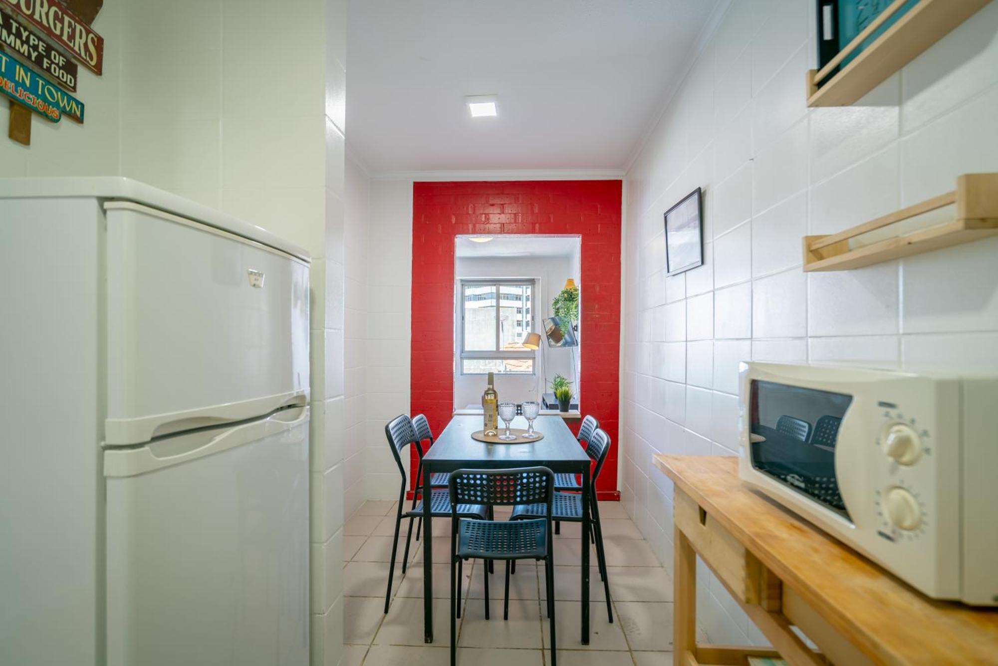 Host Wise - Large Flat W Terrace - Ace Location At Aliados Apartment Porto Luaran gambar