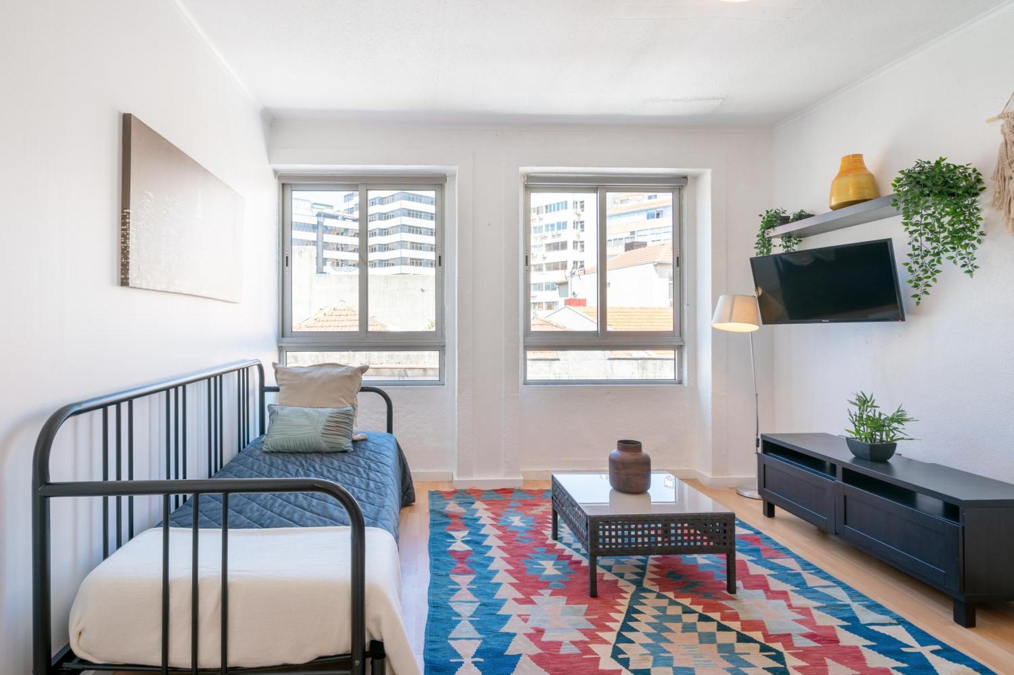 Host Wise - Large Flat W Terrace - Ace Location At Aliados Apartment Porto Luaran gambar
