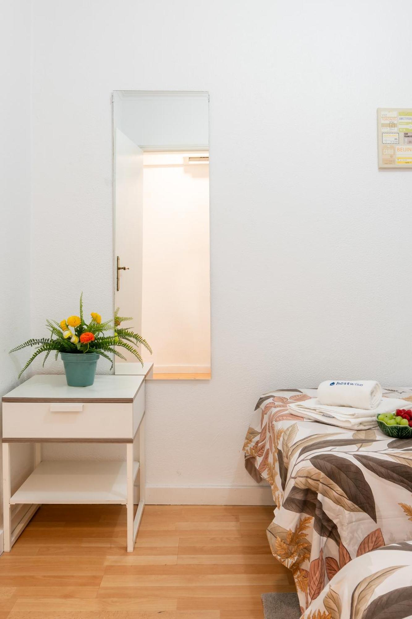 Host Wise - Large Flat W Terrace - Ace Location At Aliados Apartment Porto Luaran gambar