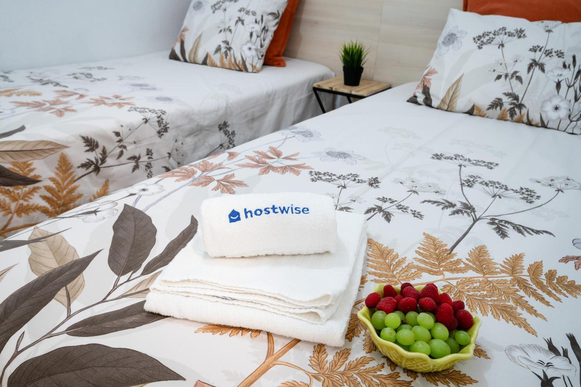 Host Wise - Large Flat W Terrace - Ace Location At Aliados Apartment Porto Luaran gambar