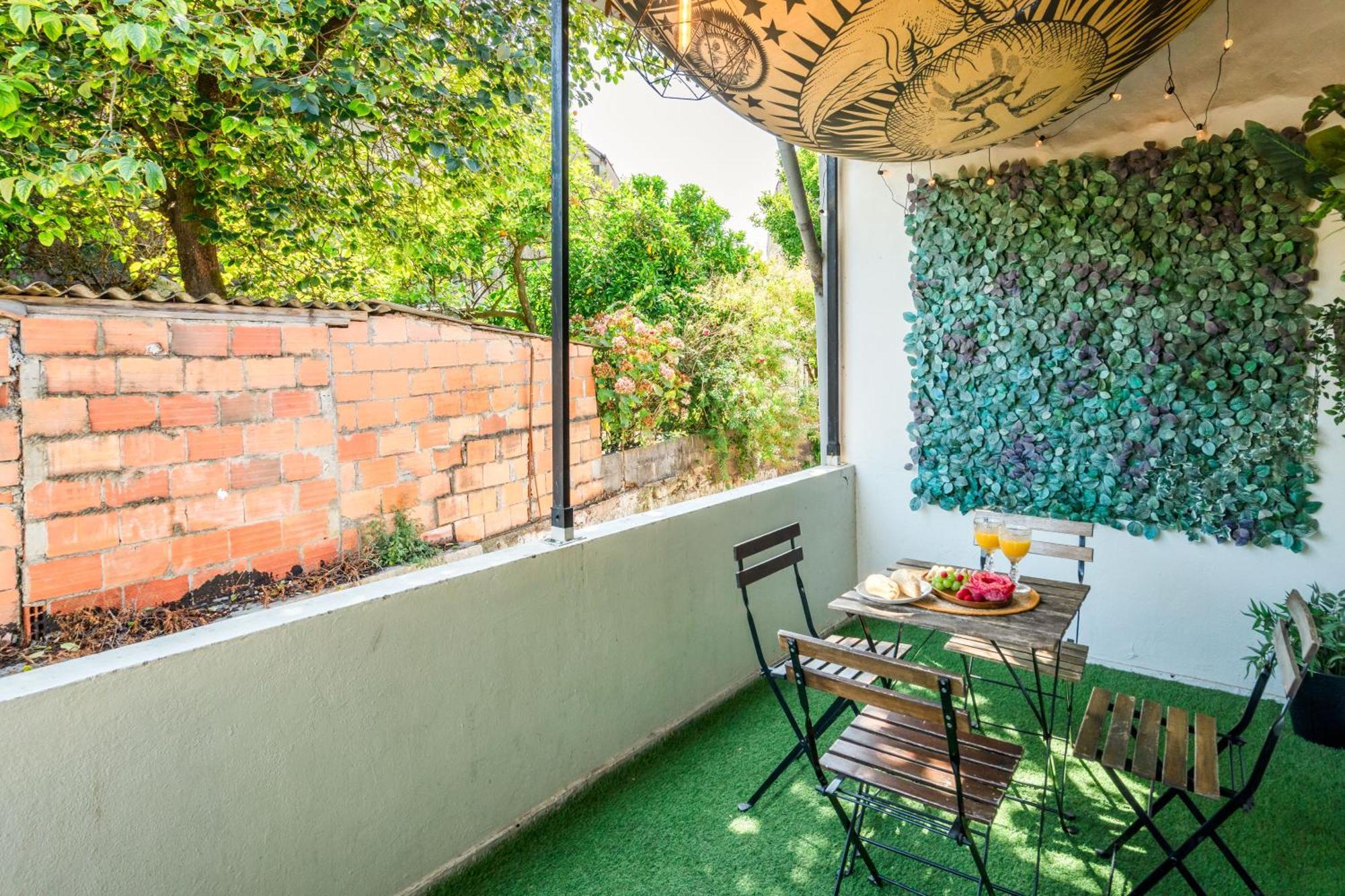 Host Wise - Large Flat W Terrace - Ace Location At Aliados Apartment Porto Luaran gambar
