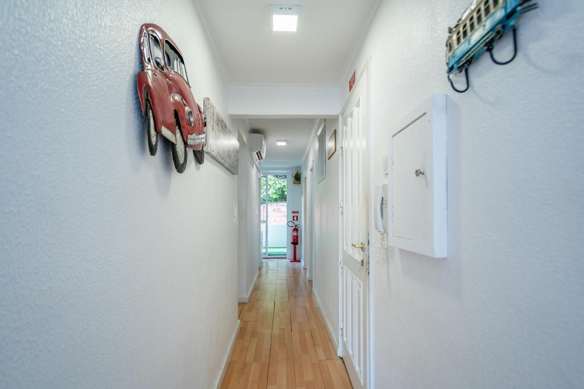 Host Wise - Large Flat W Terrace - Ace Location At Aliados Apartment Porto Bilik gambar