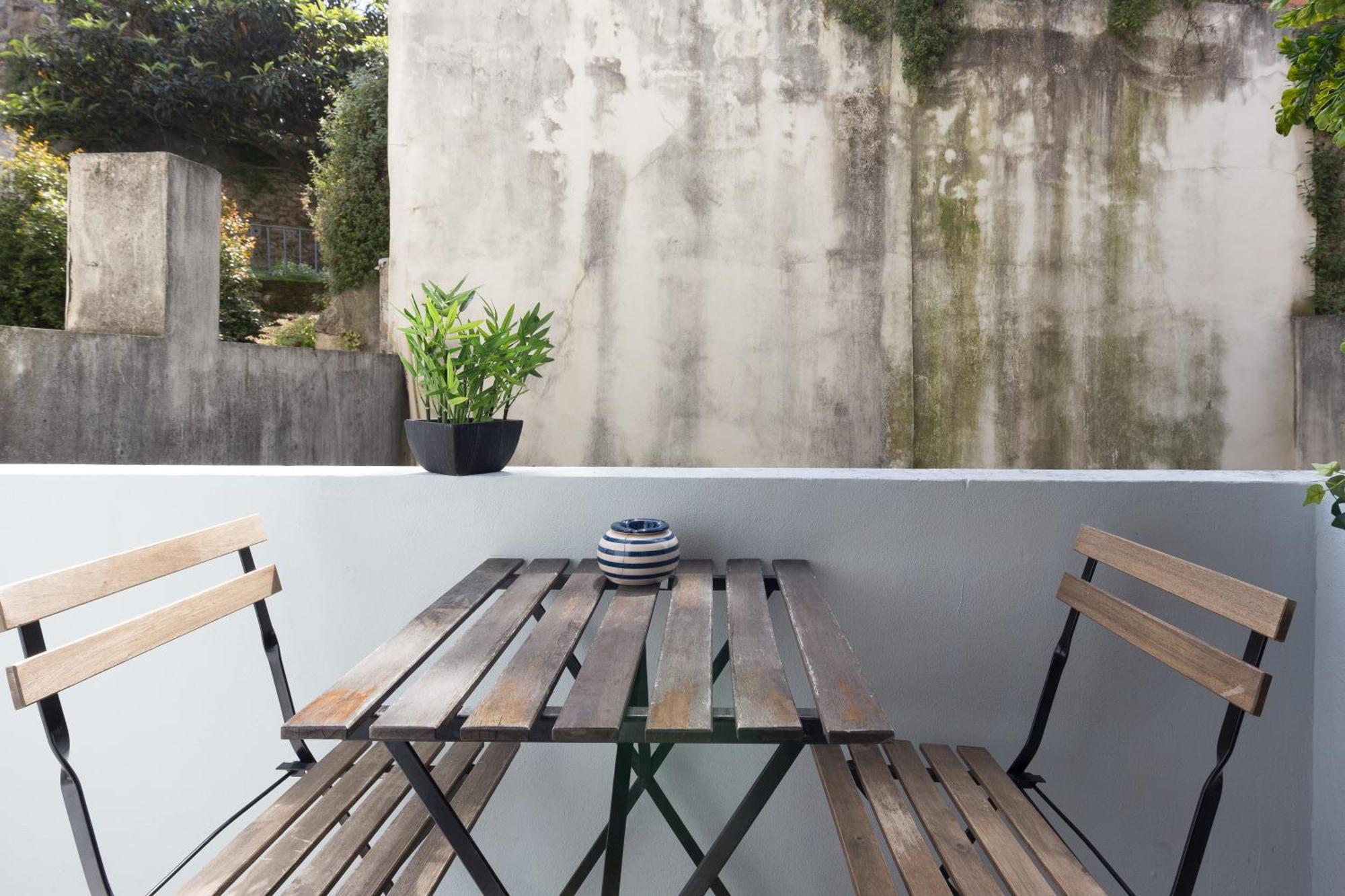 Host Wise - Large Flat W Terrace - Ace Location At Aliados Apartment Porto Bilik gambar